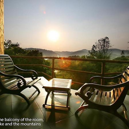 Green Castle Kandy Otel Dış mekan fotoğraf