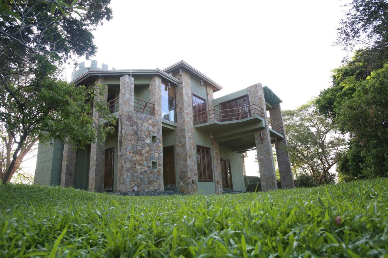 Green Castle Kandy Otel Dış mekan fotoğraf
