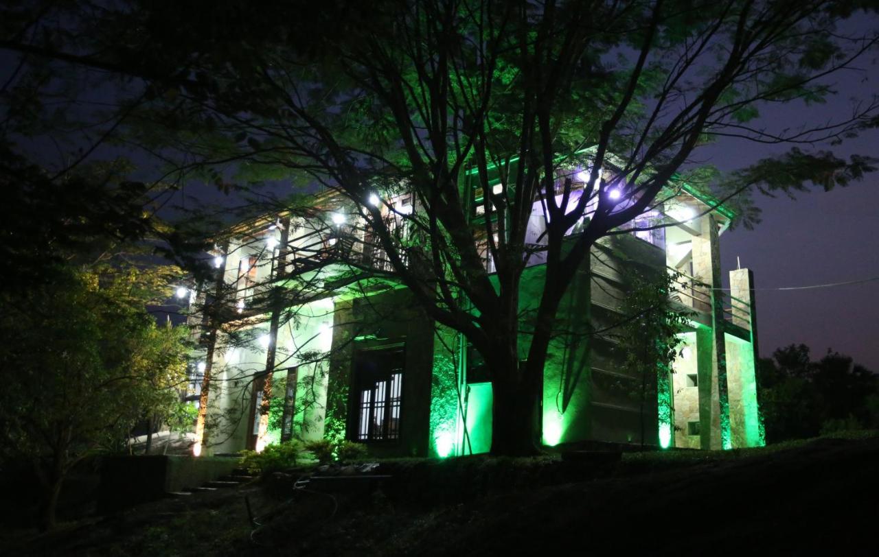 Green Castle Kandy Otel Dış mekan fotoğraf